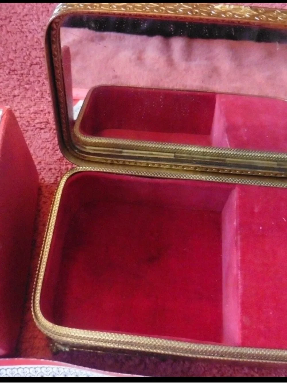 Vintage Estate Regent Japanese Geisha Music Box